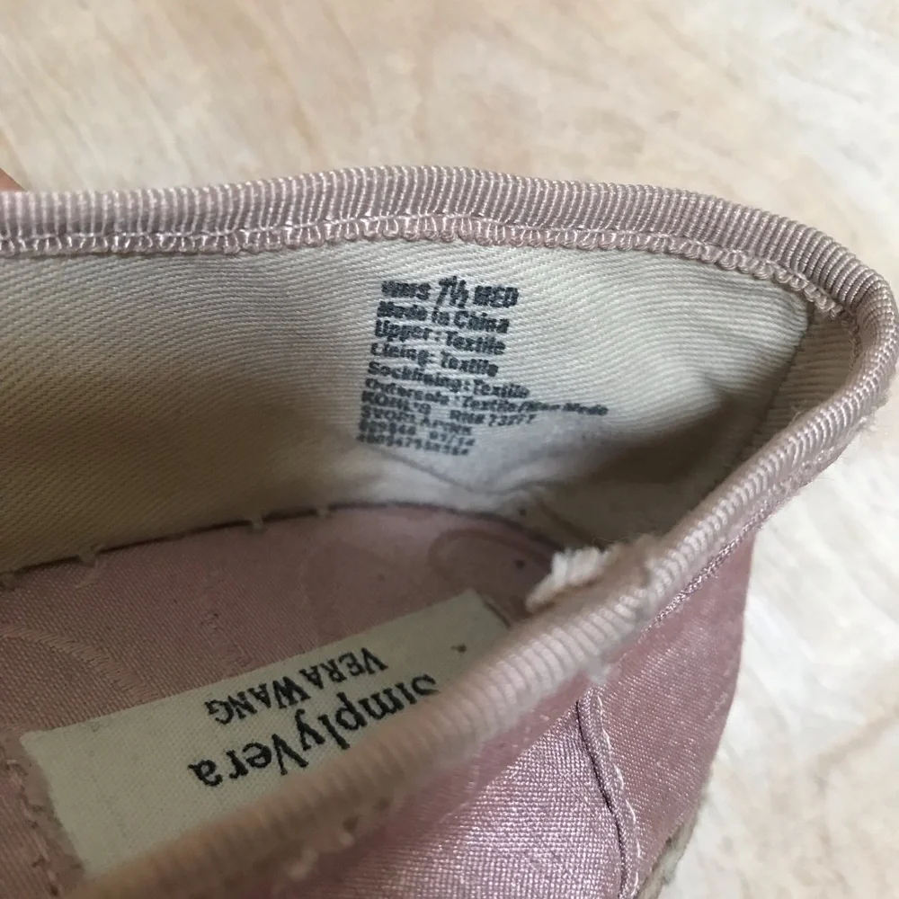Vera Wang Espadrilles Pink Rhinestone Size 7.5